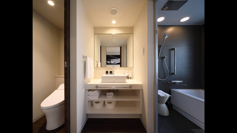 低層階T-1客室トイレ・洗面・浴室